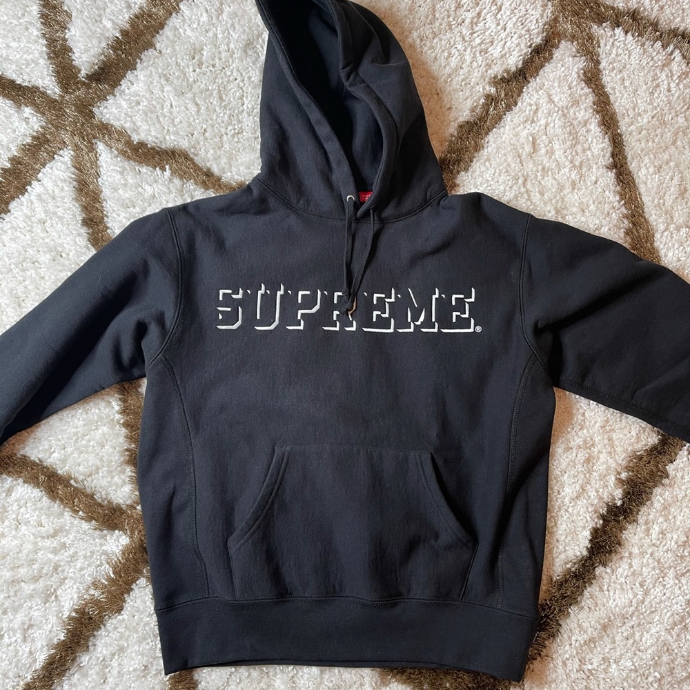 Black authentic supreme hoodie, size small, new.